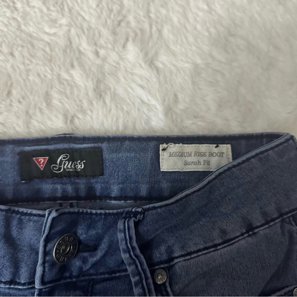 Guess Medium Rise Boot Jeans - Picture 4 of 5